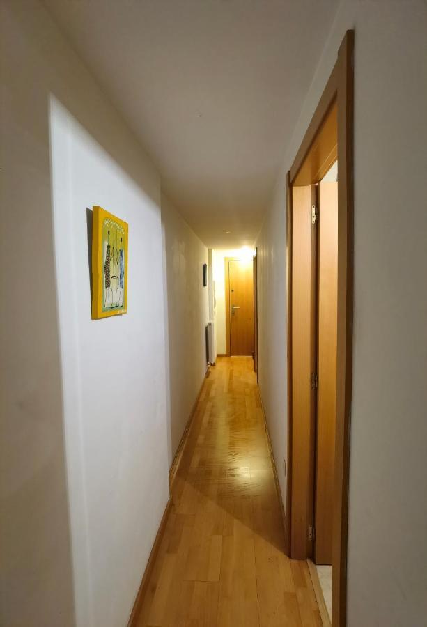 Zentro Urrea Apartment Zaragoza Luaran gambar